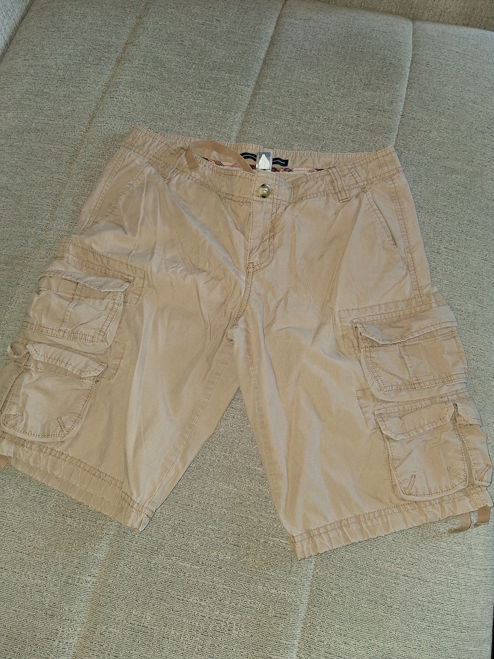 Womens Size 6 Small Cargo Shorts in Khaki Tan-Casual Wear 100% Cotton 8 Pocket
